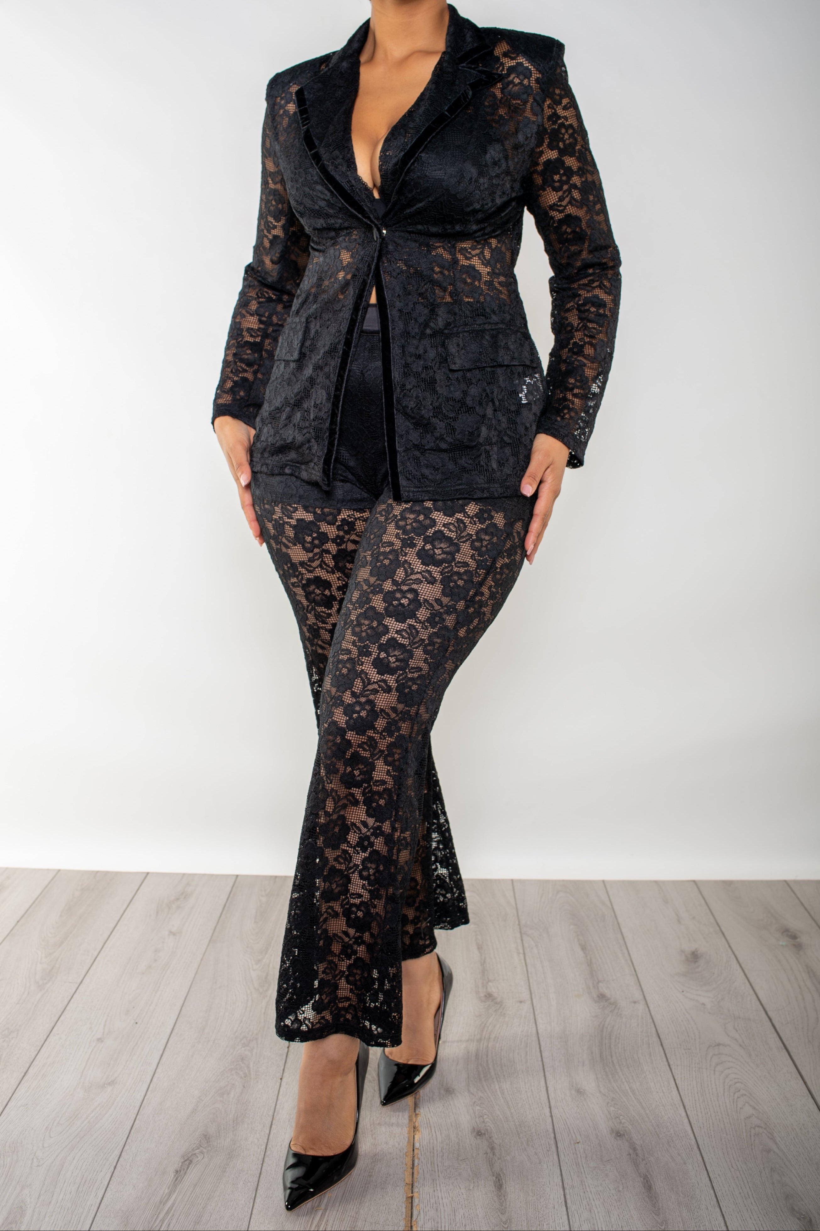 TAILLEUR LACE BLACK