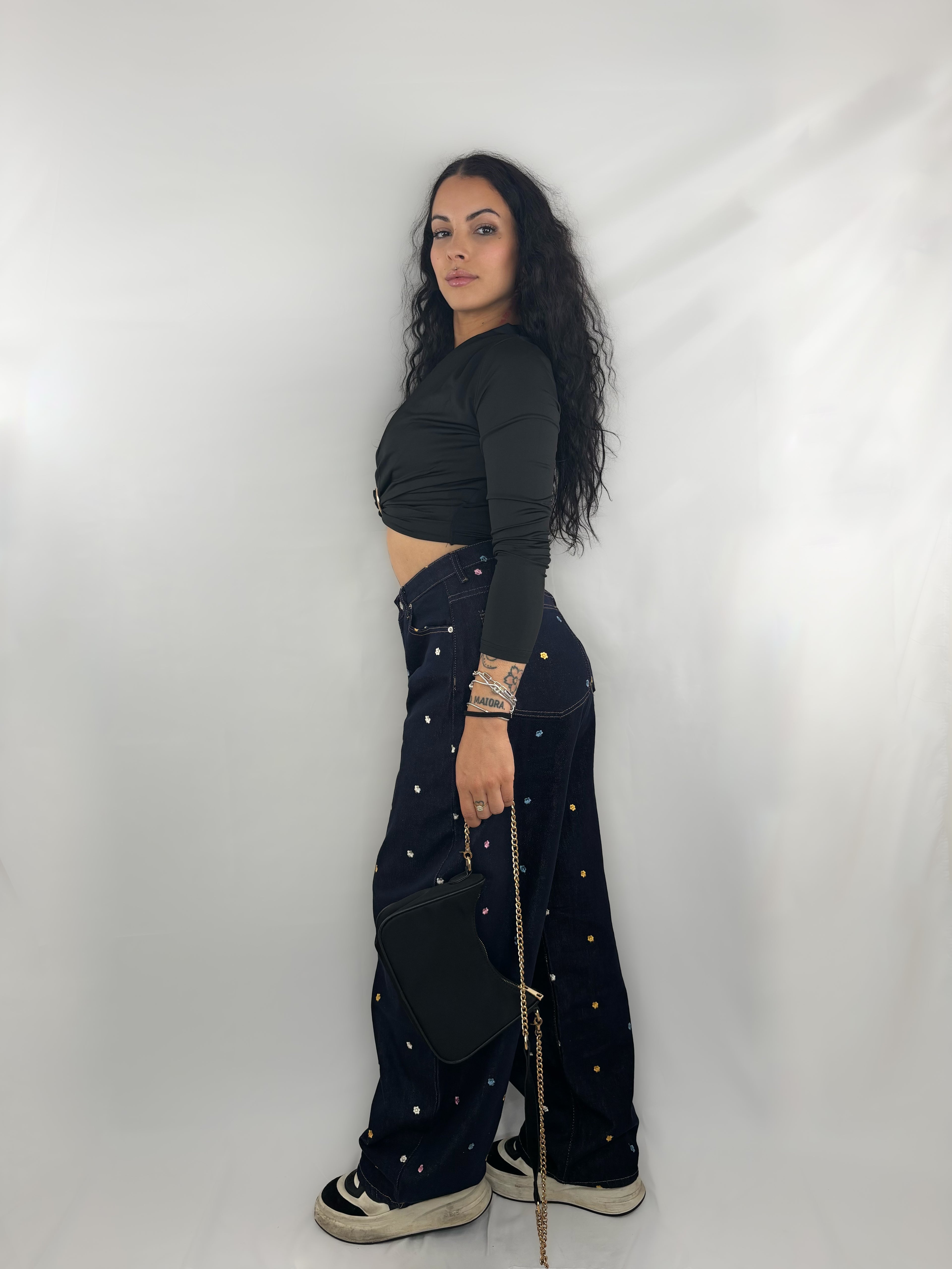 Crop Infinity Twist