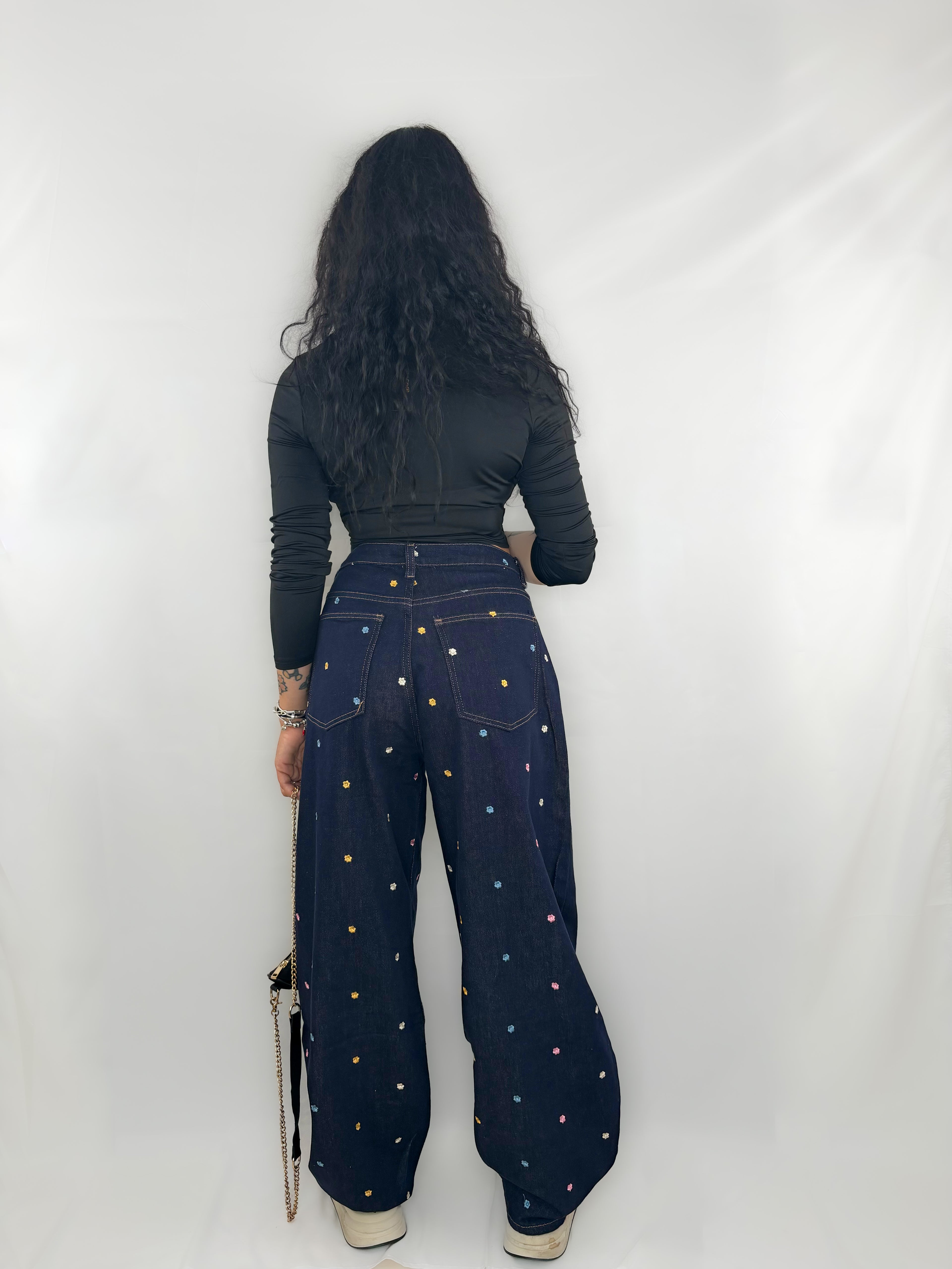 Crop Infinity Twist